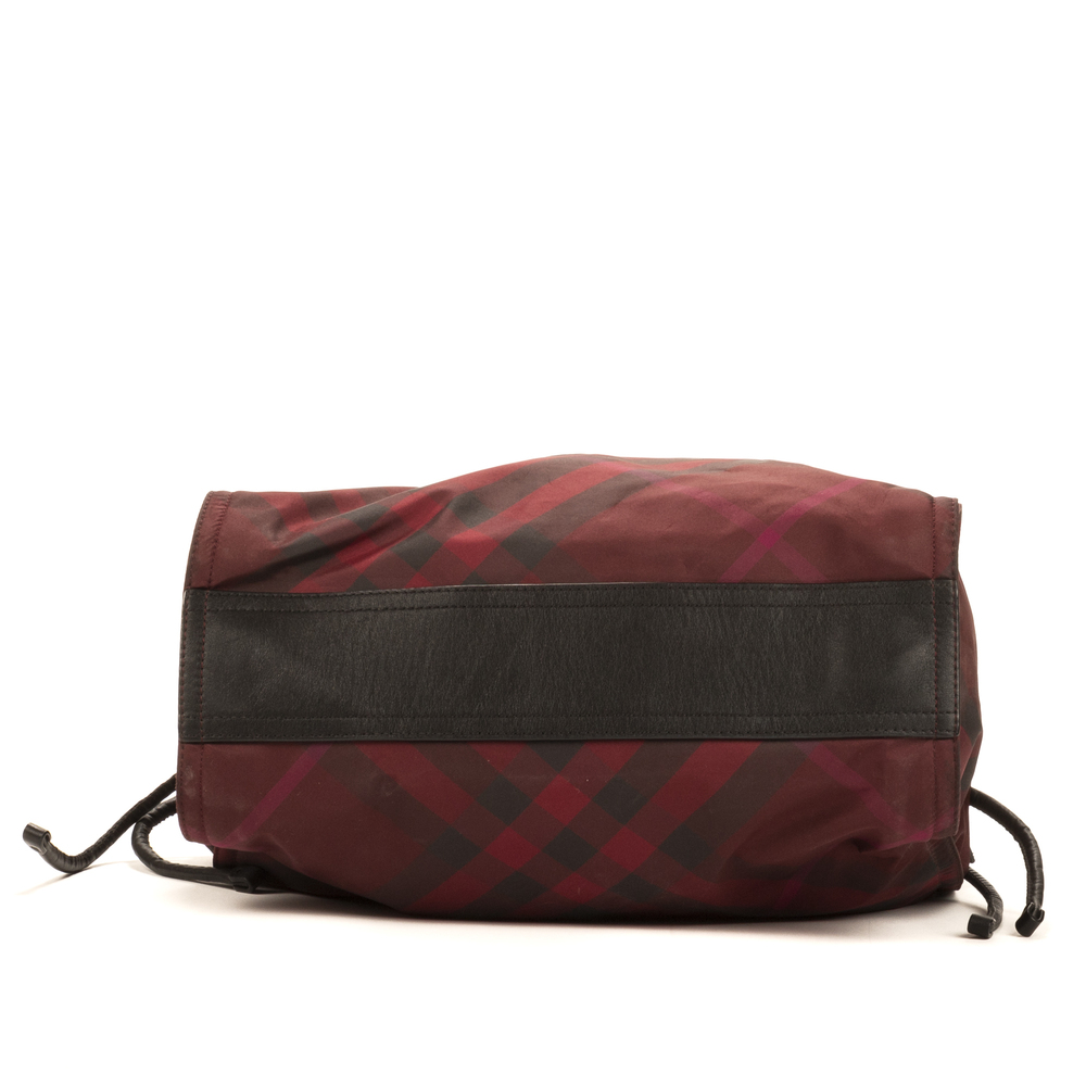 Burberry Buckleigh - Picture 6 of 8